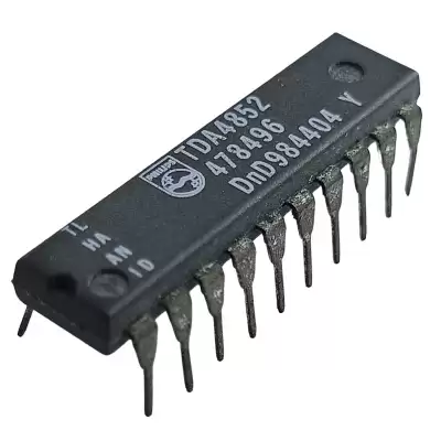 Circuito Integrado Control Autosync Horizontal y vertical DIP-20 TDA4852 