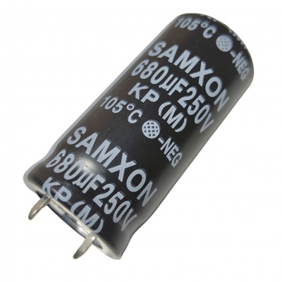 Capacitor Electrolítico 680uF 250V 22X45mm 105° CE-680uF-250V